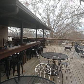 Lindwedel Winery - The patio - Wine Tasting Room Near Me - Branson, Missouri
