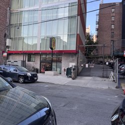 Super 8 by Wyndham Bronx - Front of the hotel.