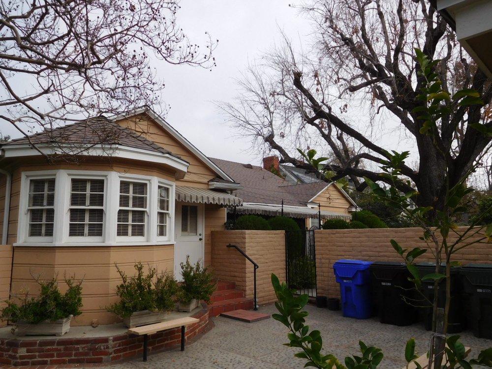 Slide of United Roofing