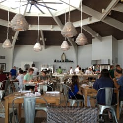 Ocean - Interior shot at breakfast