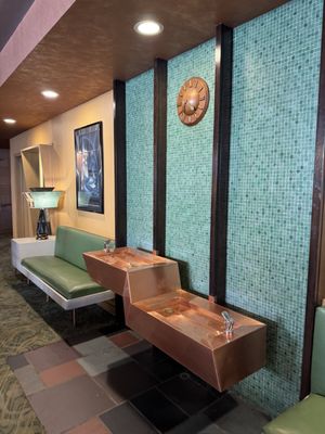 Riverview Theater by null