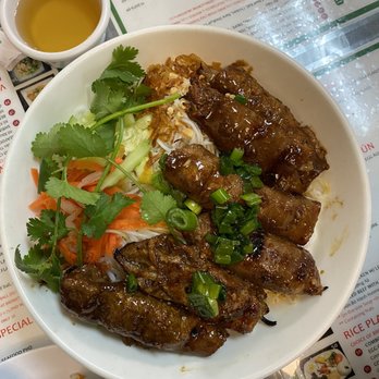 Pho #1 - Vermicelli bowl w/ grilled beef with aromatic shallots - Vietnamese Near Me - Sunnyvale, California Pho #1 - Vermicelli bowl w/ grilled beef with aromatic shallots - Vietnamese Near Me - Sunnyvale, California