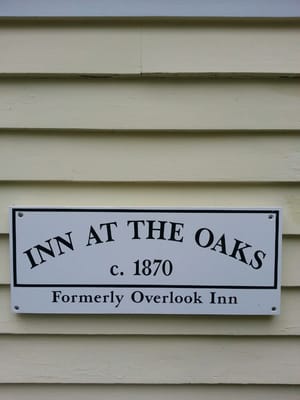 Inn at the Oaks by null