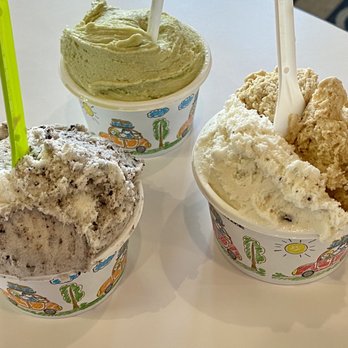Miabella Gelato - 06.24.22 Cookies & Cream, Pistachio and Hazelnut/ Stracciatella (2 flavors) - Ice Cream & Frozen Yogurt Near Me - Roseville, California Miabella Gelato - 06.24.22 Cookies & Cream, Pistachio and Hazelnut/ Stracciatella (2 flavors) - Ice Cream & Frozen Yogurt Near Me - Roseville, California