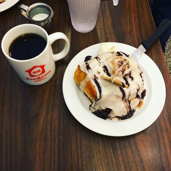 Hen House Eatery - S'mores sweet roll - Breakfast & Brunch Near Me - Minneapolis, Minnesota