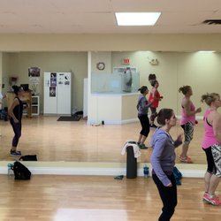 Jazzercise Kelowna - A group getting ready to sweat