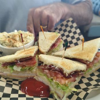 The Smokestack Diner - Clubhouse with world class potatoe salad - Breakfast & Brunch Near Me - Everson, Washington