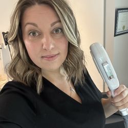 Live Awake Wax & Laser Studio - Our nurse laser technician Courtney ready to take amazing care of you !