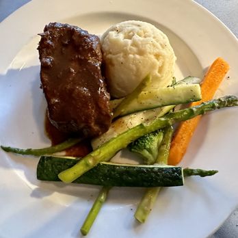 Acquario - Port-wine braised short rib - American Near Me - Fort Lauderdale, Florida