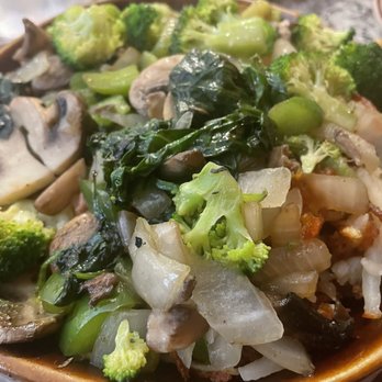 Dita's Family Restaurant - Veggie skillet - New American Near Me - Beloit, Wisconsin