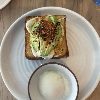 Fora - Avocado toast - New American Near Me - Chicago, Illinois Fora - Avocado toast - New American Near Me - Chicago, Illinois