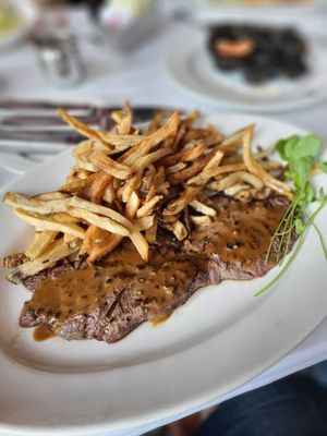 Mon Ami Gabi by null