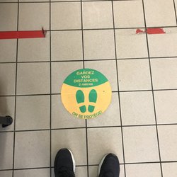 Subway - Distancing rules in effect - Covid