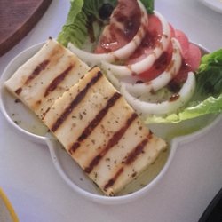 Achilles Meze Bar and Grill - Grillled halloumi