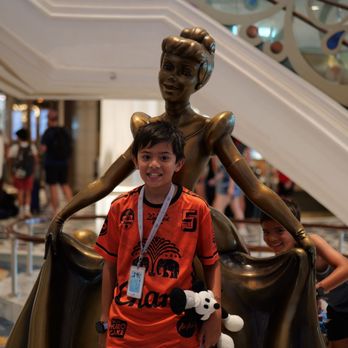 Disney Wish - Cinderella in the grand hall. - Travel Services Near Me - Port Canaveral, Florida