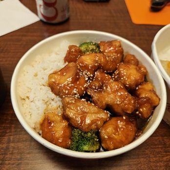 Nan Xiang Express - Crispy Sesame Chicken Rice Bowl - Dim Sum Near Me - Austin, Texas Nan Xiang Express - Crispy Sesame Chicken Rice Bowl - Dim Sum Near Me - Austin, Texas