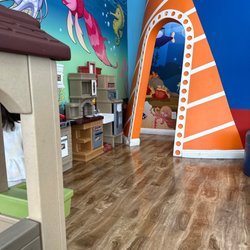 Fun Dental 4 Kids - Wait area