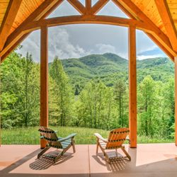 Engadine Inn and Cabins