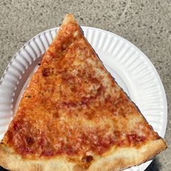 Il Villaggio Pizzeria Restaurant - Cheese Pizza Slice