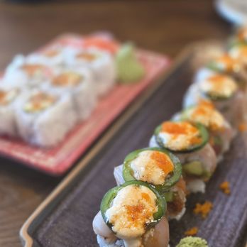 Senro - Show time (amazing) and hamachi roll - Japanese Near Me - Sunnyvale, California Senro - Show time (amazing) and hamachi roll - Japanese Near Me - Sunnyvale, California