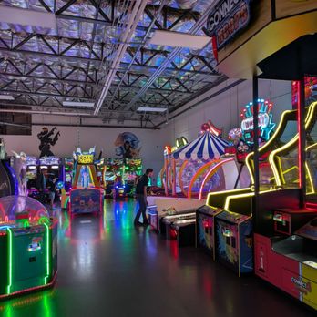 South 40 - Arcade - Bars Near Me - Reno, Nevada