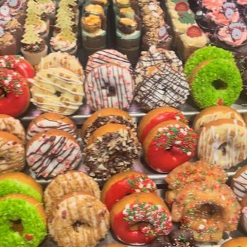Budweiser Brickhouse Tavern - Brunch desserts - Sports Bars Near Me - Chicago, Illinois Budweiser Brickhouse Tavern - Brunch desserts - Sports Bars Near Me - Chicago, Illinois