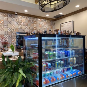 Pattternz - Front counter - Mediterranean Near Me - Sterling Heights, Michigan