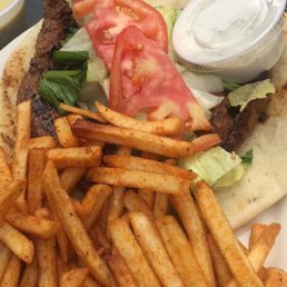 London Broil Pita Lunch