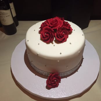 Manan Bakery - Wedding cake with sugar roses - Bakeries Near Me - Las Vegas, Nevada Manan Bakery - Wedding cake with sugar roses - Bakeries Near Me - Las Vegas, Nevada