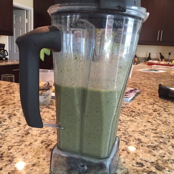 Barons Market - Temecula - Smoothie made from Barons fresh kale, blueberries, apples and frozen pomegranate kernels. Healthy and tasty! - Grocery Near Me - Temecula, California
