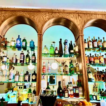 Coucou - Le bar avec Trois arches - Cocktail Bars Near Me - Venice, California Coucou - Le bar avec Trois arches - Cocktail Bars Near Me - Venice, California
