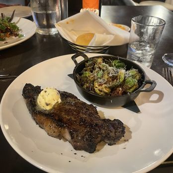 Cask & Cleaver Steakhouse - New York Strip - Bars Near Me - Mount Vernon, Washington