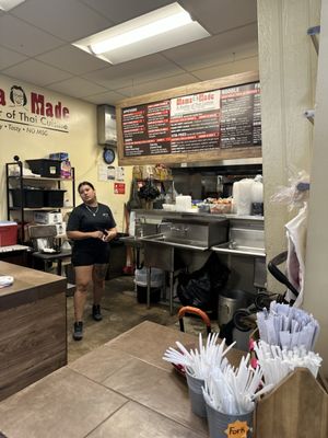 Mama Made Thai by null