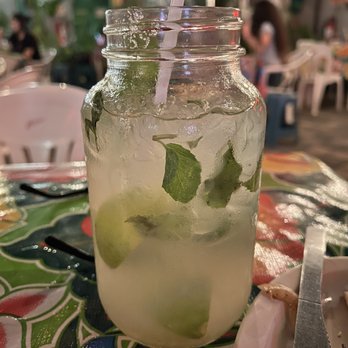La Negrita Cantina - Mojito Regular, pero grandote! - Dive Bars Near Me - Mérida, YUC La Negrita Cantina - Mojito Regular, pero grandote! - Dive Bars Near Me - Mérida, YUC