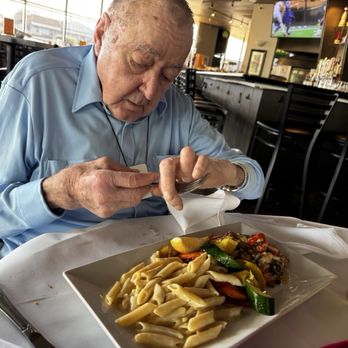 Mama Mia's - Italian Near Me - Gilroy, California