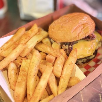 BETTY'S BURGERS JOINT - Updated July 2026 - 1255 Photos & 907