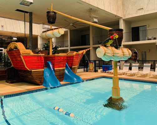 ADVENTURELAND INN - 126 Photos & 41 Reviews - Hotels - 3200