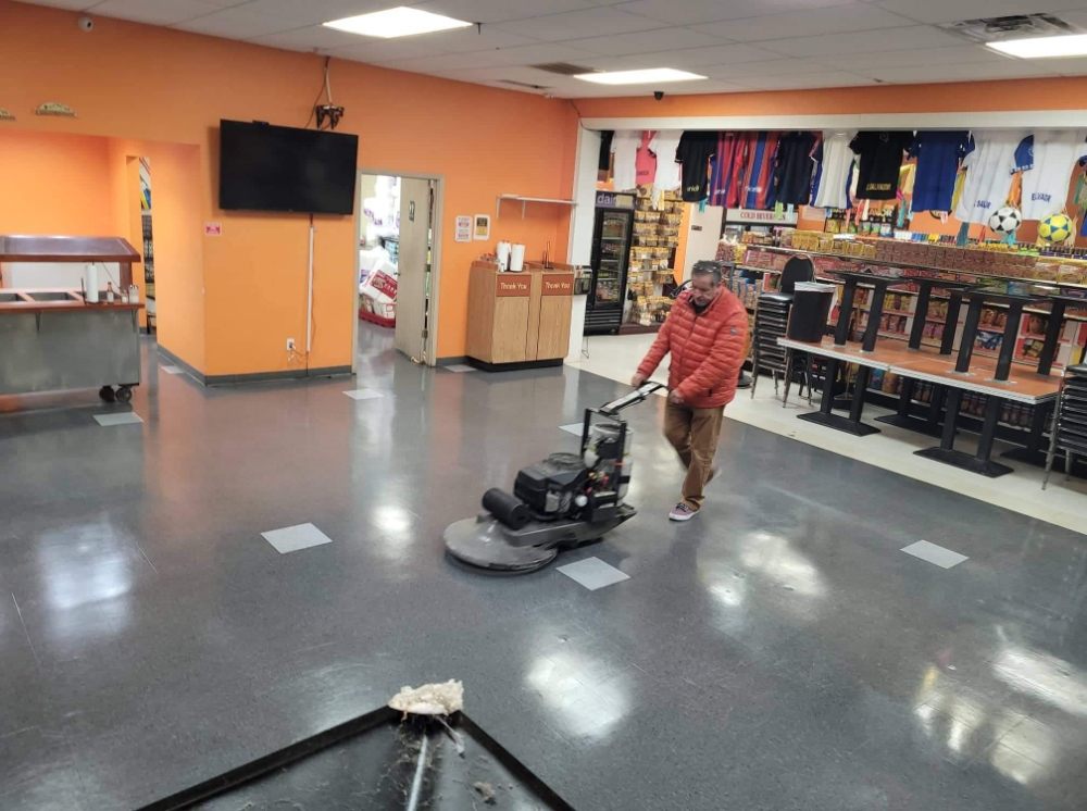 SEVILLA MASTER CLEANING 1636 Red Tip Dr, Fayetteville, Arkansas