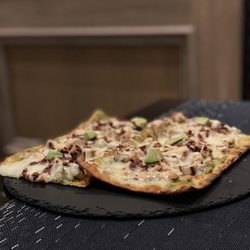 Harth - California flat bread was awesome!