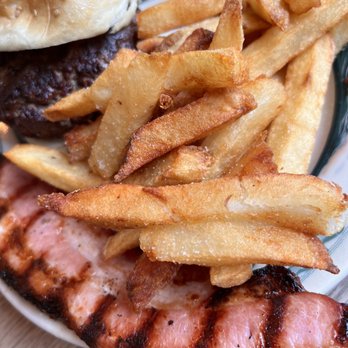 Peter Luger - Classic Luger-Burger - Steakhouses Near Me - Brooklyn, New York Peter Luger - Classic Luger-Burger - Steakhouses Near Me - Brooklyn, New York