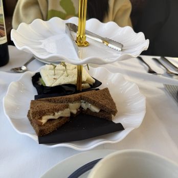River Fox Train - same size sandwich for each table regardless of party size. - Tours Near Me - West Sacramento, California