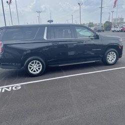 Memphis Town Car & Limo Service - Suburban SUV