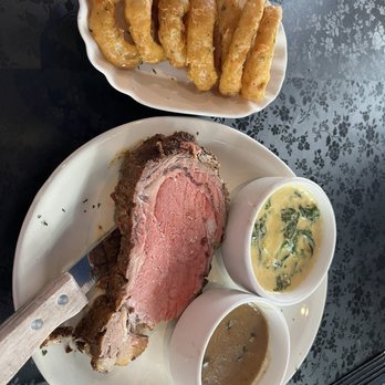 Pirates Paradise - Prime rib with cream spinach and Onion rings - Seafood Near Me - Spring, Texas
