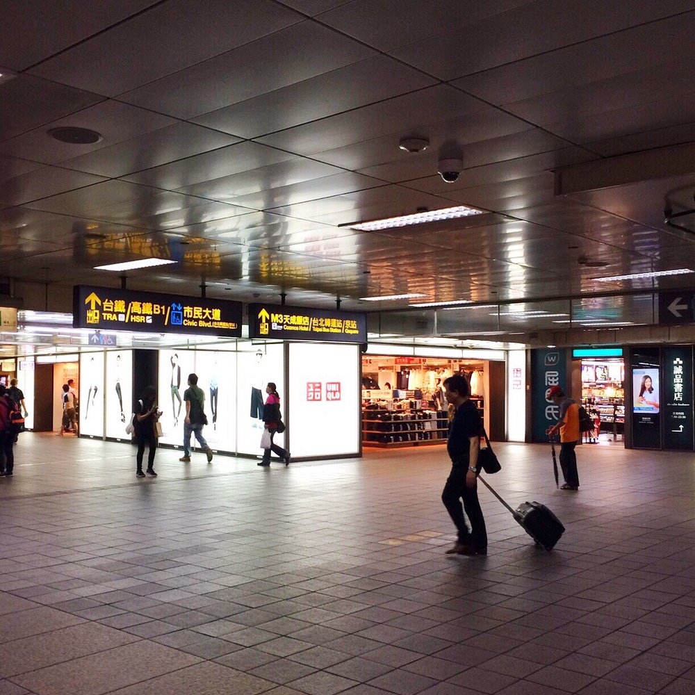 TOP 10 BEST Shopping near Guanqian Rd 18, 黎明里100, Taiwan - Updated 2025 -  Yelp