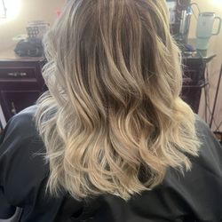 Salon Christianne - Fresh highlights and lowlights!