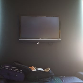 Aloft by Marriott Chesapeake - The tv won't cut on, and when it's on this is the screen you get....smh. - Hotels Near Me - Chesapeake, Virginia