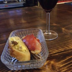 La Maison d'Ausone - Vin rouge et tapas maison