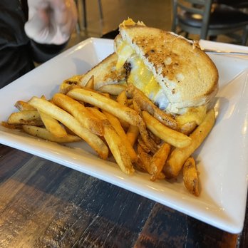 Blackdog Bar & Grill - Grilled cheese special with pulled pork 4/5 - American Near Me - Forest Grove, Oregon Blackdog Bar & Grill - Grilled cheese special with pulled pork 4/5 - American Near Me - Forest Grove, Oregon