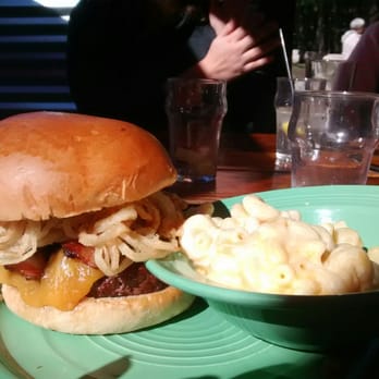 Wild Tomato - Cowboy burger with mac n cheese - Pizza Near Me - Fish Creek, Wisconsin Wild Tomato - Cowboy burger with mac n cheese - Pizza Near Me - Fish Creek, Wisconsin