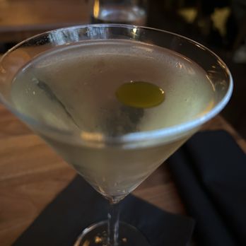 Foxy - Cocktail - Canadian (New) Near Me - Montreal, Quebec
